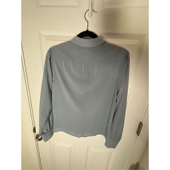 J. Crew women’s button up blouse size small-medium blue long sleeve - Picture 5 of 5